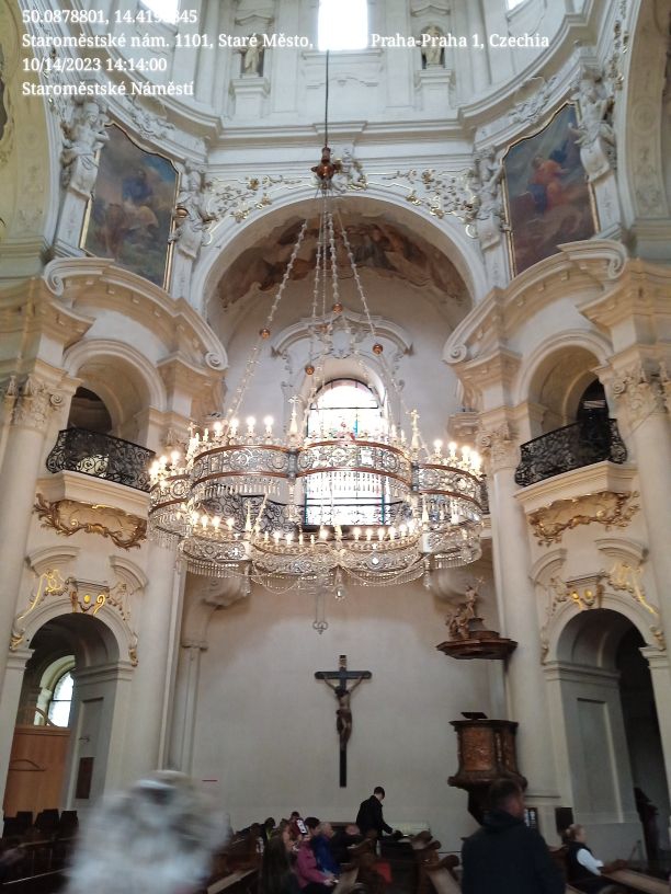 Staroměstské Náměstí